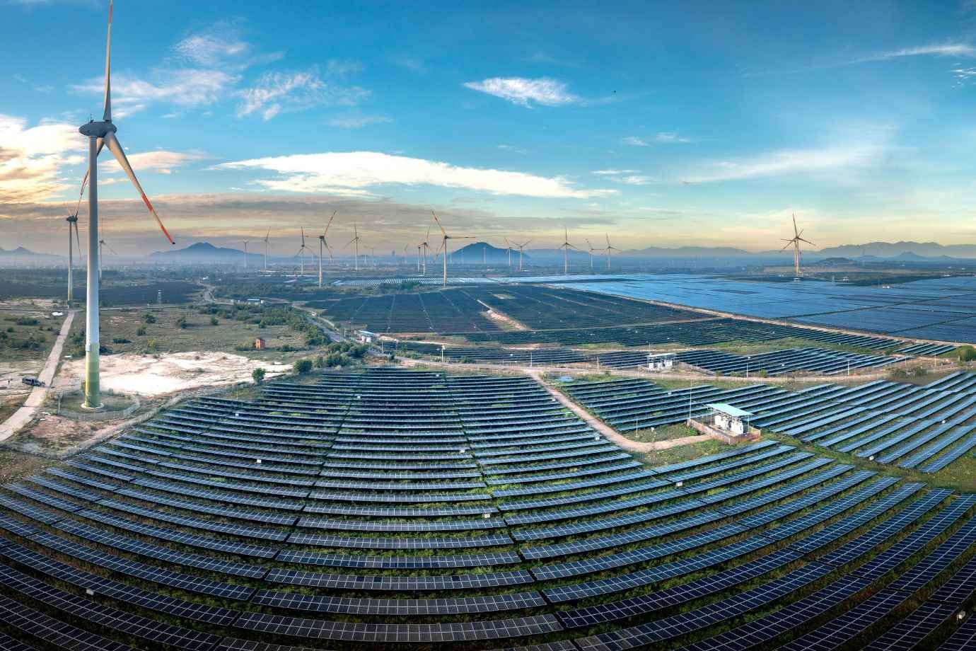 Which Company Makes Solar Panels in India