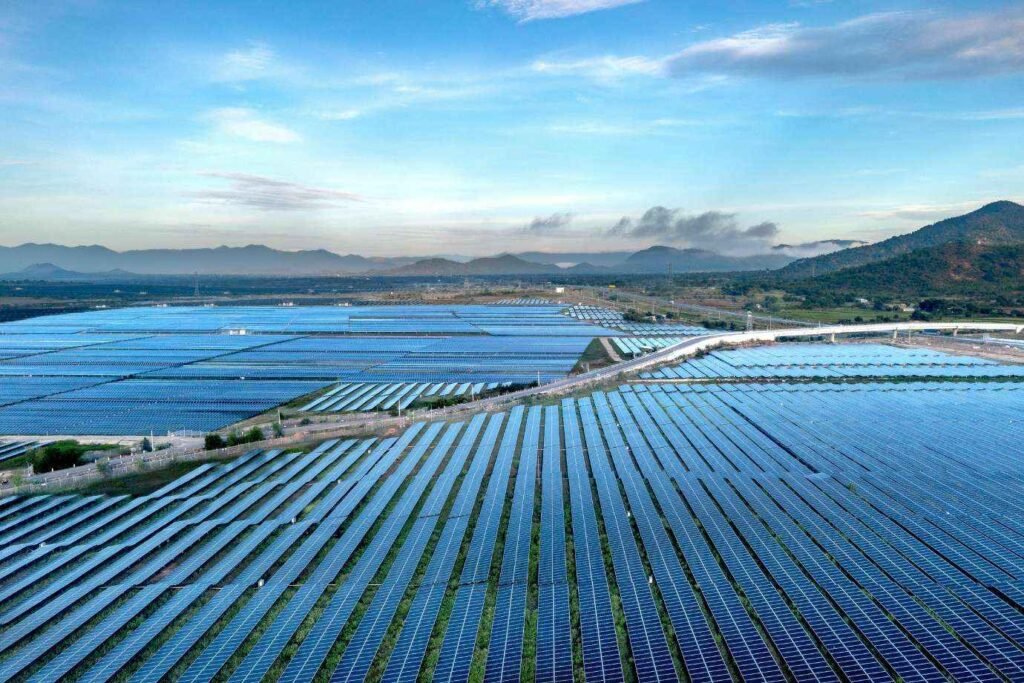 How to Choose the Best Solar Manufacturing Plant for Your Project